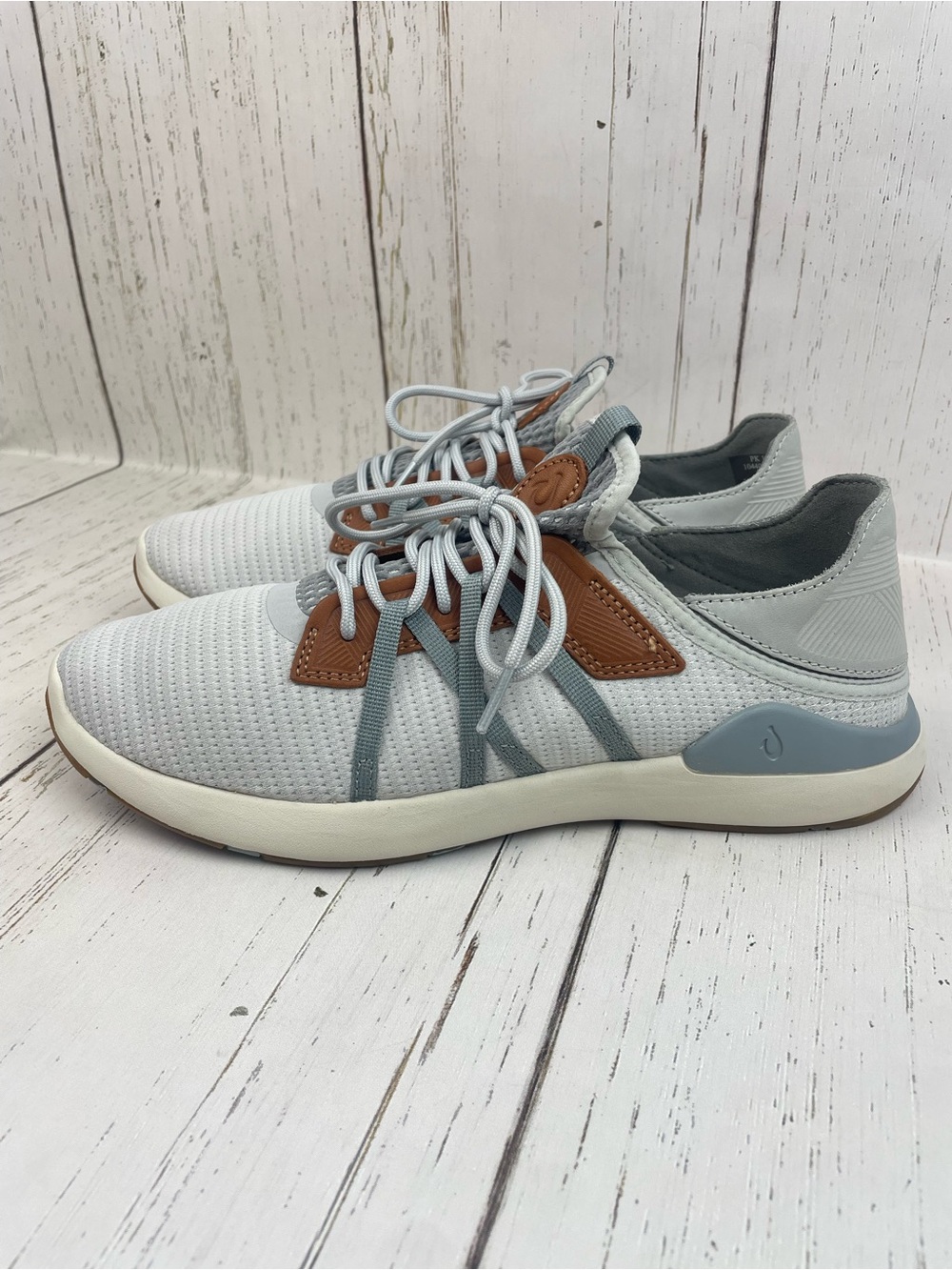 OluKai Mio Li Men’s Athletic Shoes